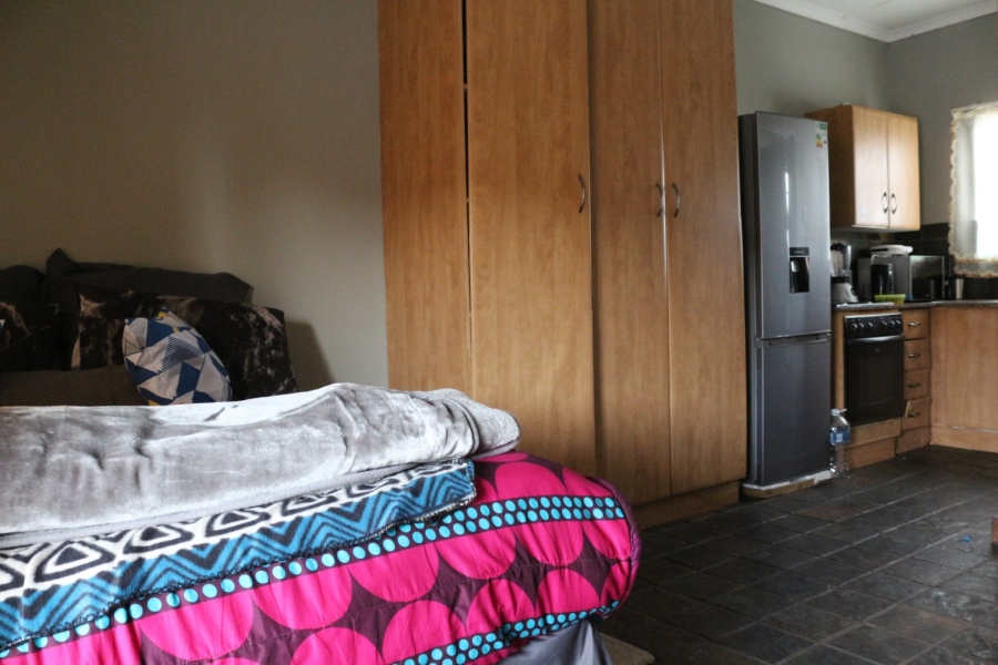 1 Bedroom Property for Sale in Dassie Rand North West